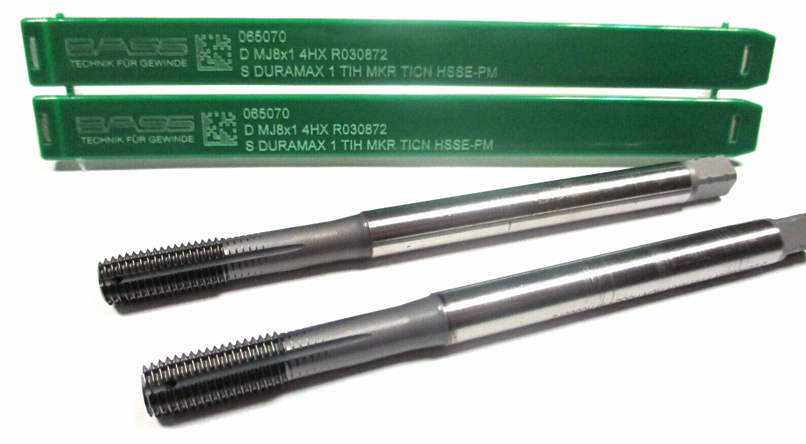 2x BASS Gewindeformer HSSE-PM lang D MJ8x1 4HX SDuramax 1 TIH MKR TICN Neu D1206